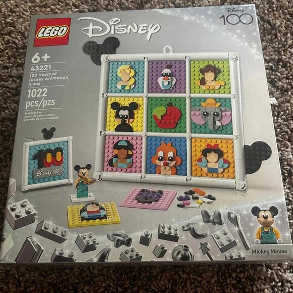 Lego Disney Classic 100 Years of Animation Icons Building Set (NWT)